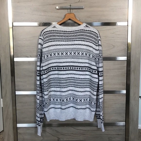 H&M Divided Wool Blend Sweater - Picture 8 of 13